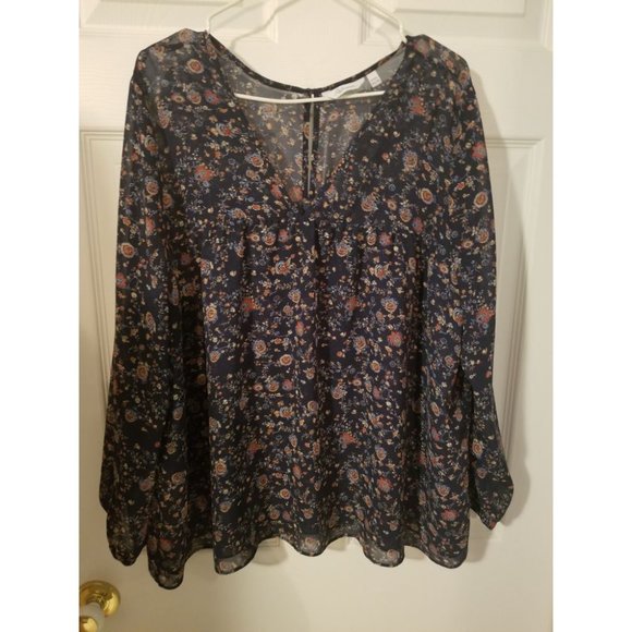 blouse - Picture 3 of 5